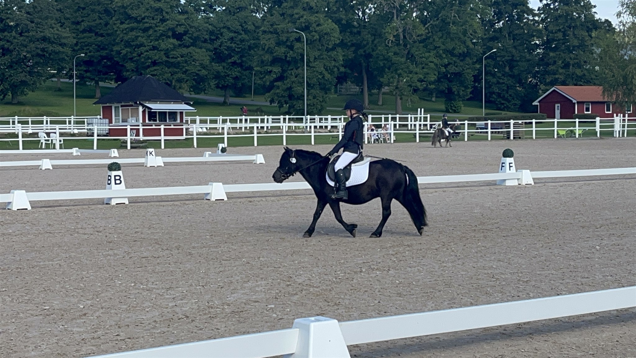 Isabelle Svensson_Åkaregårdens Raund Up foto Rebecka Svensson.jpeg